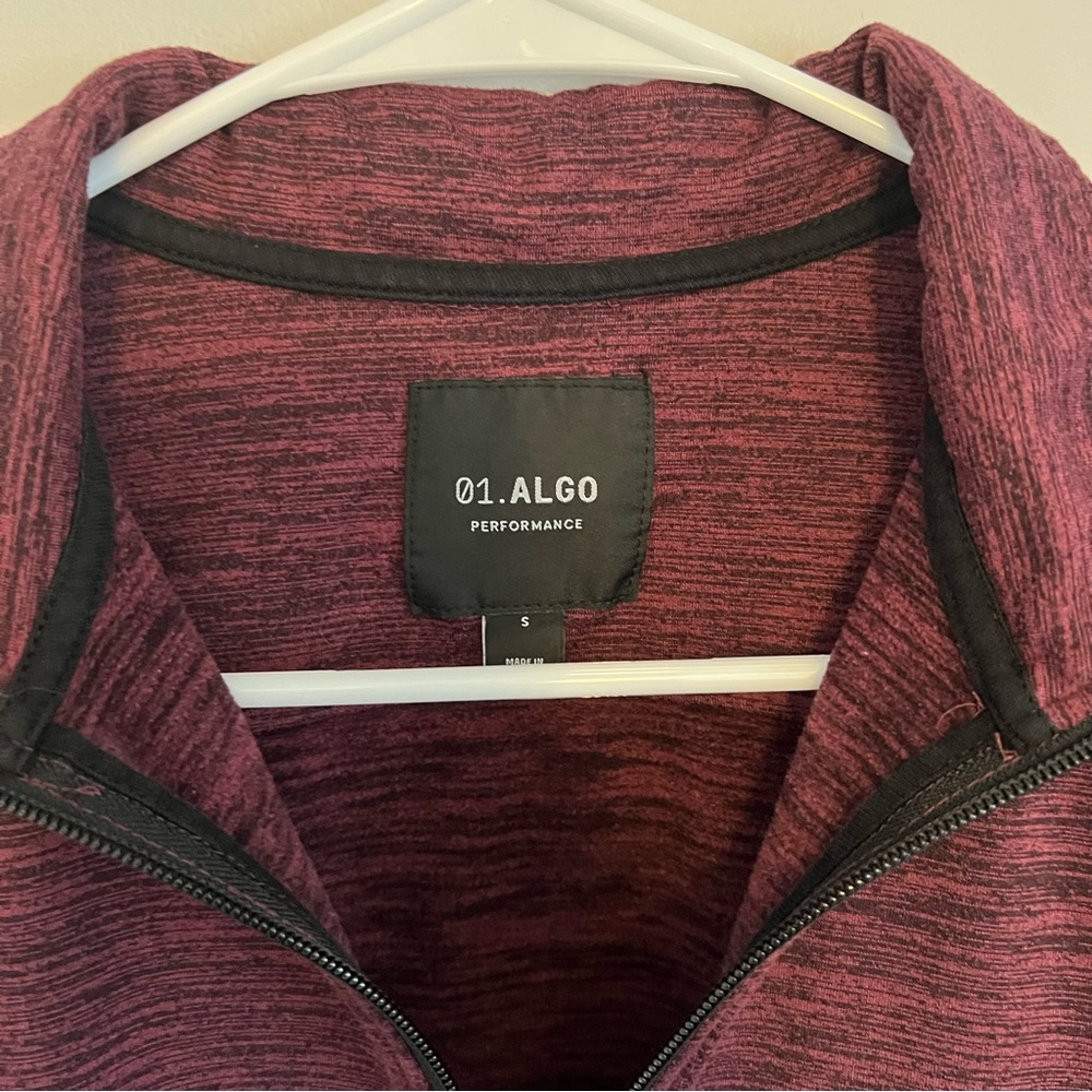 01.Algo Performance Small S Burgundy Long Sleeve … - image 2